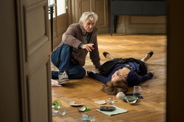 Director Paul Verhoeven and actress Isabelle Huppert on the set of ‘Elle.’ (Photo courtesy SBS Distribution)